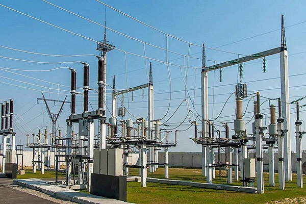 Elektronické filtre: Princípy, typy a aplikácie v spracovaní signálov